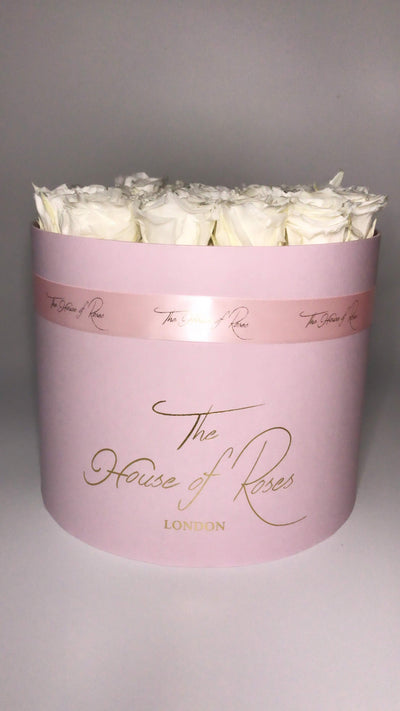 Eternal Rose Hatbox - Pink - The House of Roses London